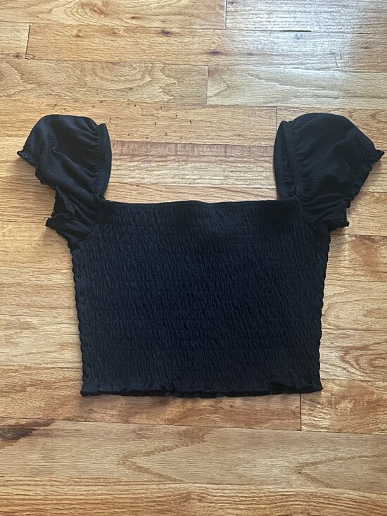 H&M Tops - H&M Divided Black Smocked Crop Top Women's Small Cap Sleeve Square Neckline